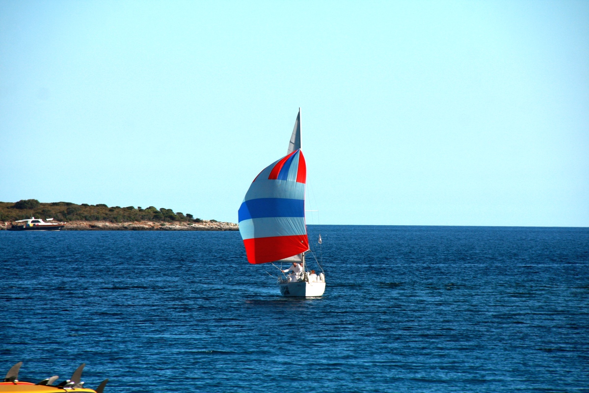 Full day sailing_Vis island