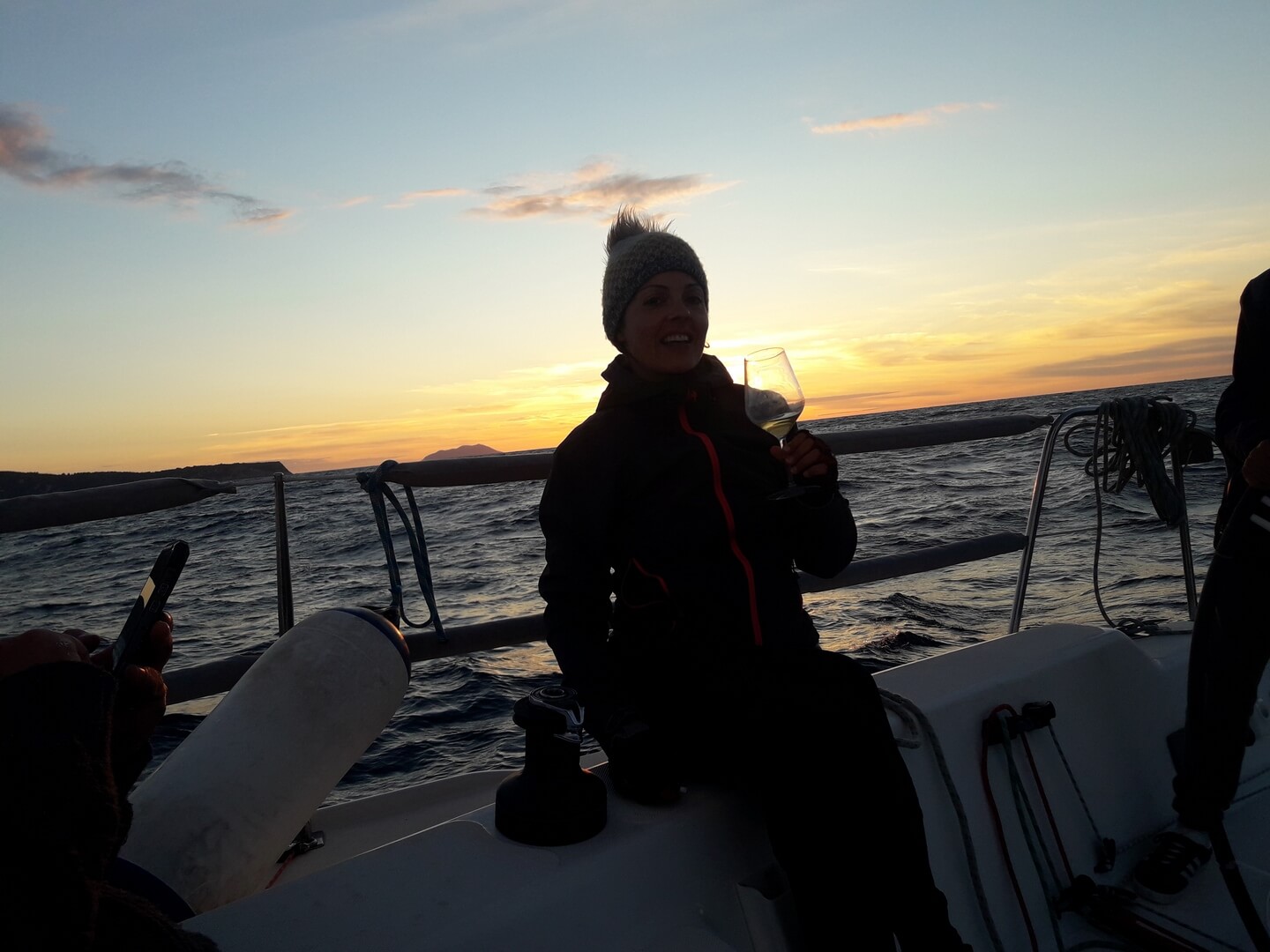 Sunset sailing Vis