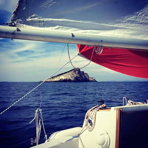 Half day sailing_ Vis island