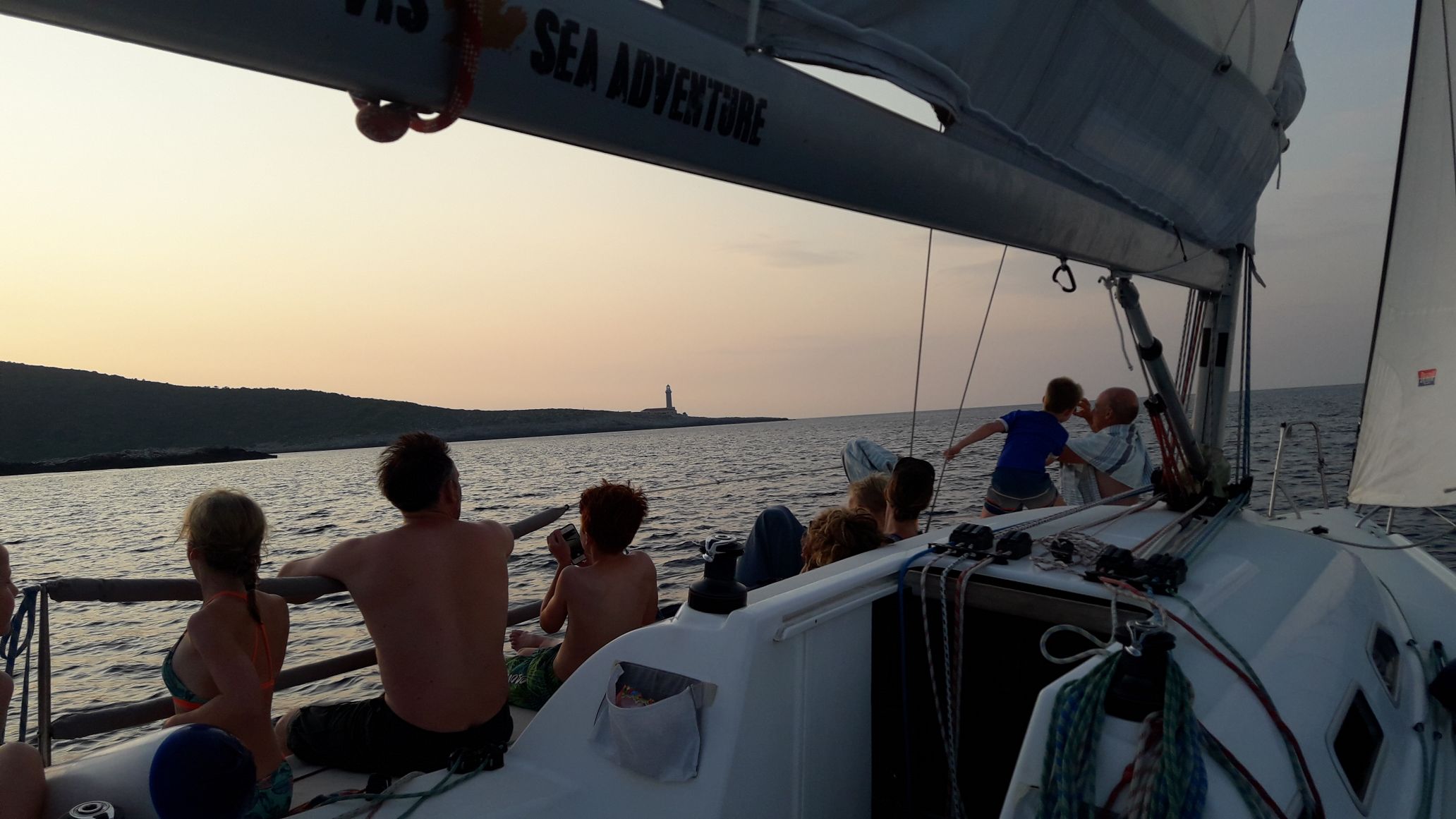 Sunset sailing_ Vis island
